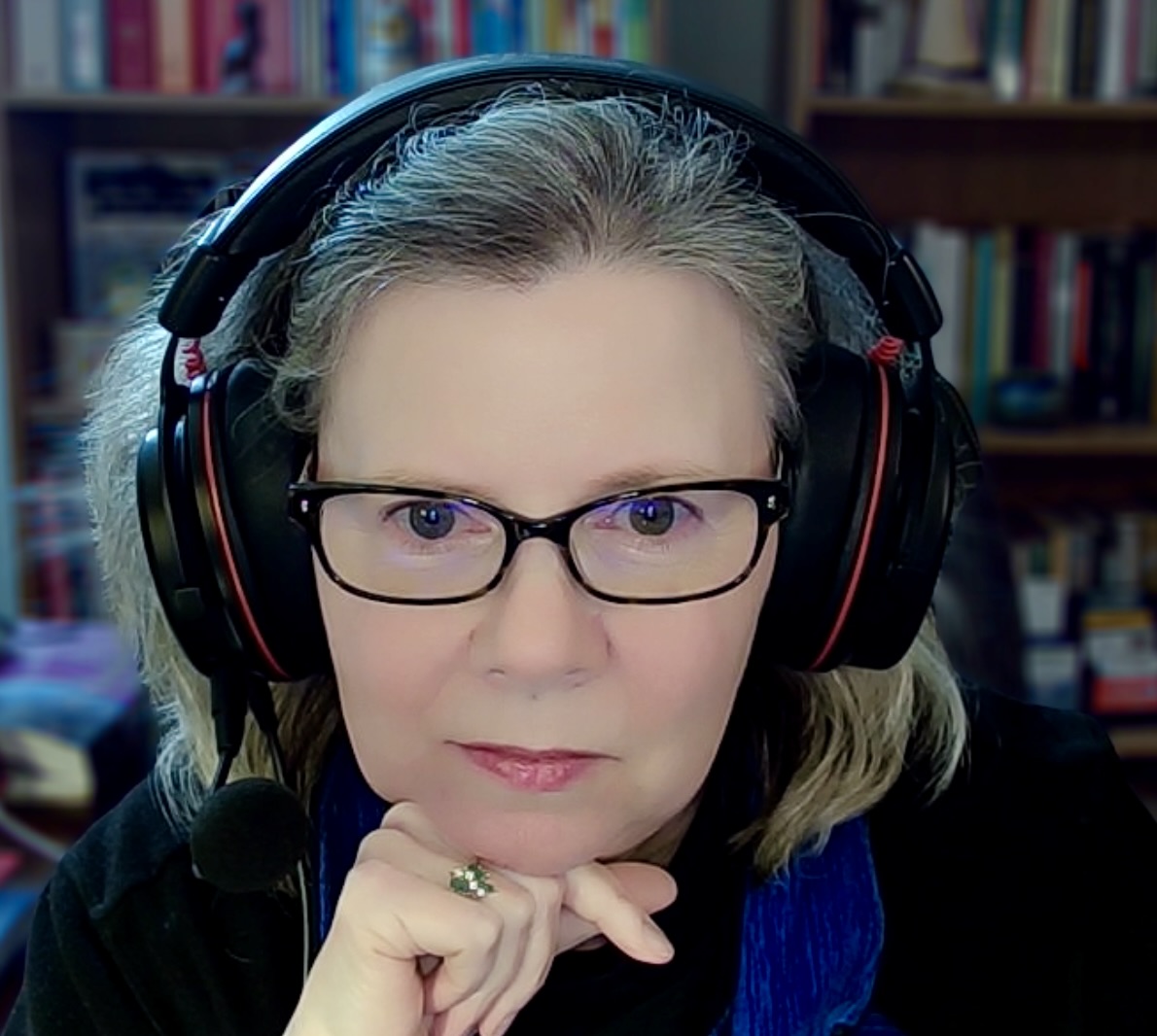 Woman wearing glass and headphones